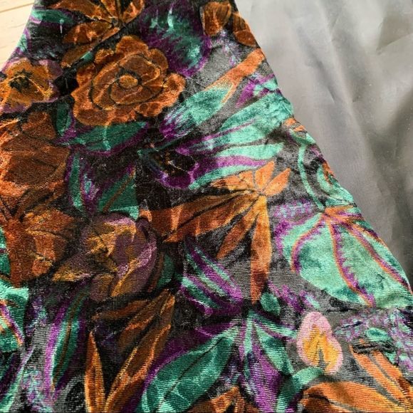 𝅺Vintage | Velvet Velour Dress Vest - Picture 5 of 8